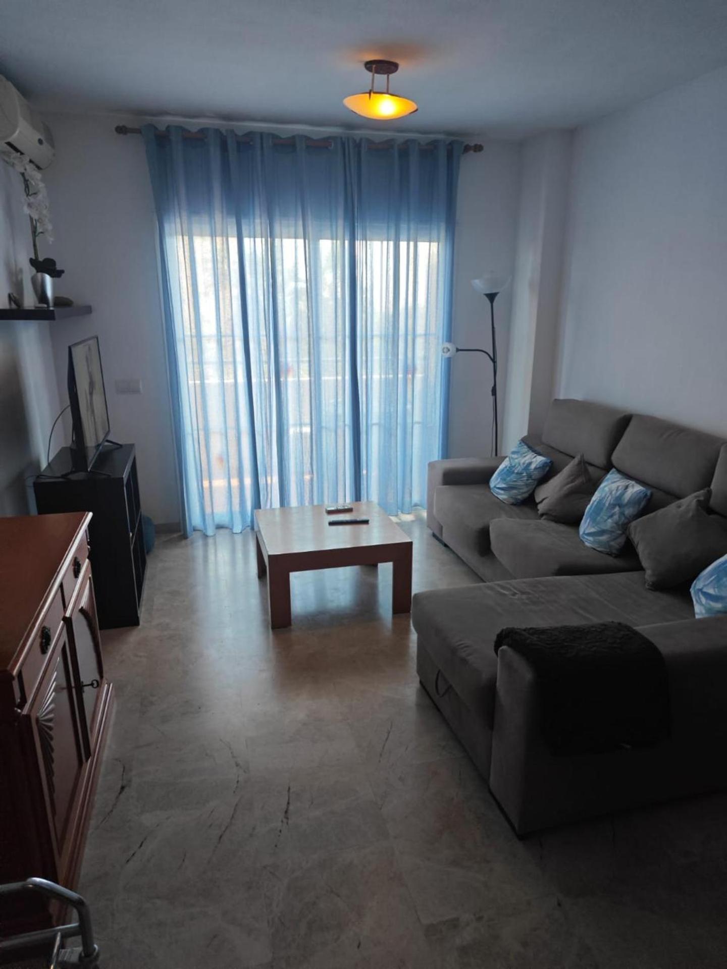 Central 2-Bed Apartment In Estepona Port エクステリア 写真
